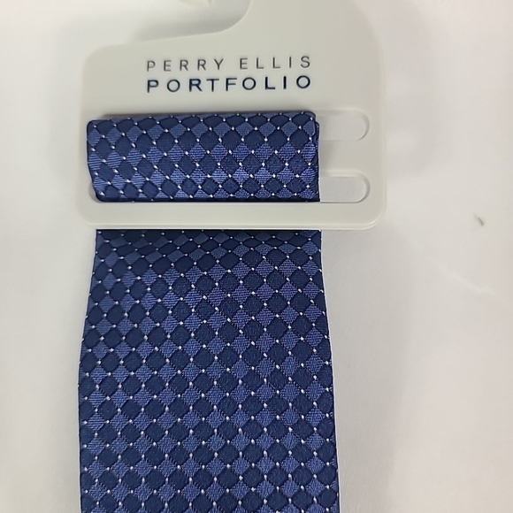 NEW PERRY ELLIS PORTFOLIO Men's Necktie Slim Designer Geometric Blue NWT $45 - Picture 3 of 6